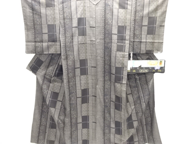 JAPANESE KIMONO / SILK / DORO OSHIMA TSUMUGI / WOVEN ABSTRACT GRID & FLORAL CREST